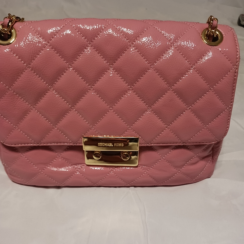 Michael kors XL CHAIN SHOULDER BAG (ACCESSORIES SOLD SEPARATELY)